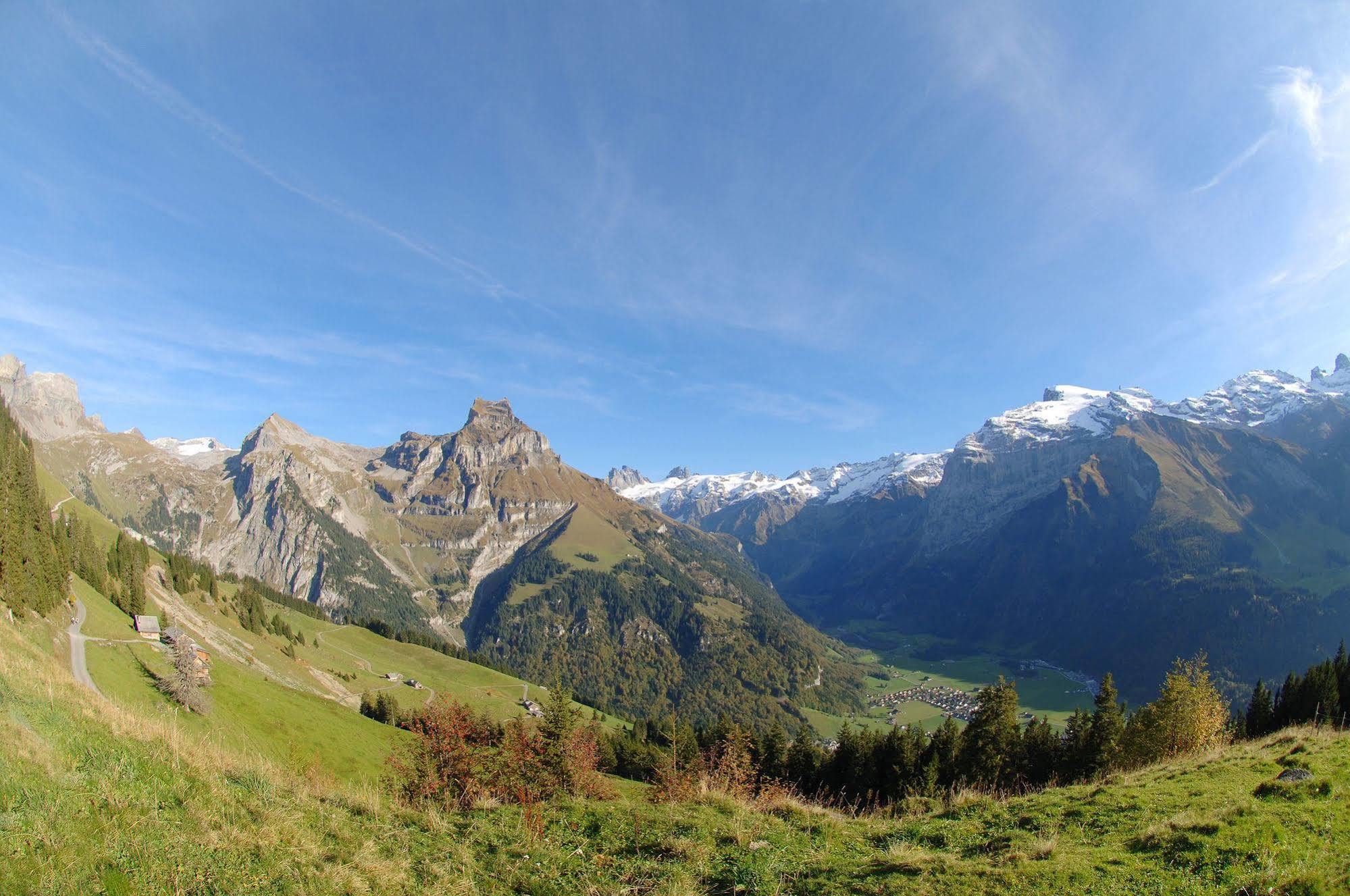 Berglodge Restaurant Ristis Engelberg Exteriör bild